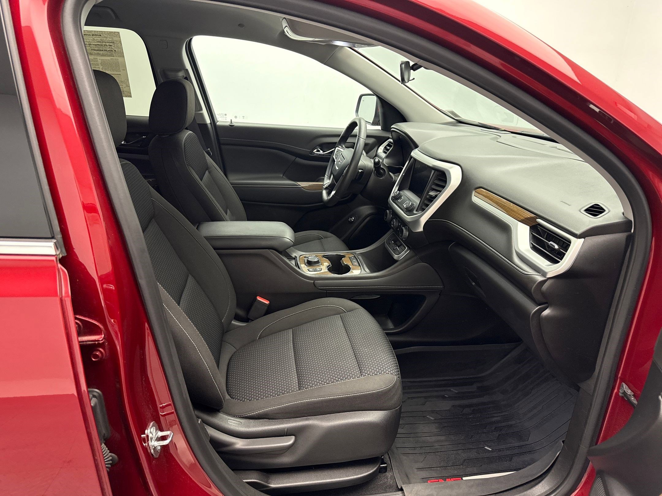 2023 Gmc Acadia SLE photo 25