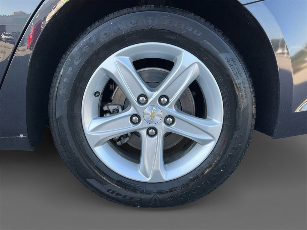 2023 Chevrolet Malibu 1LT photo 4
