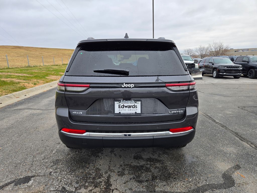 2025 Jeep Grand Cherokee Limited photo 4