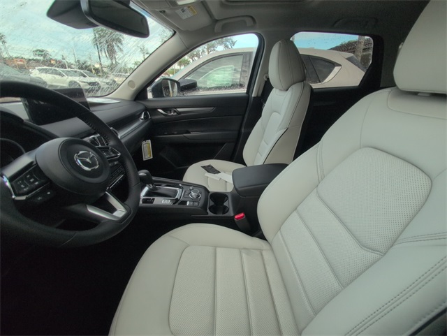 2025 Mazda CX-5 2.5 S Preferred photo 5
