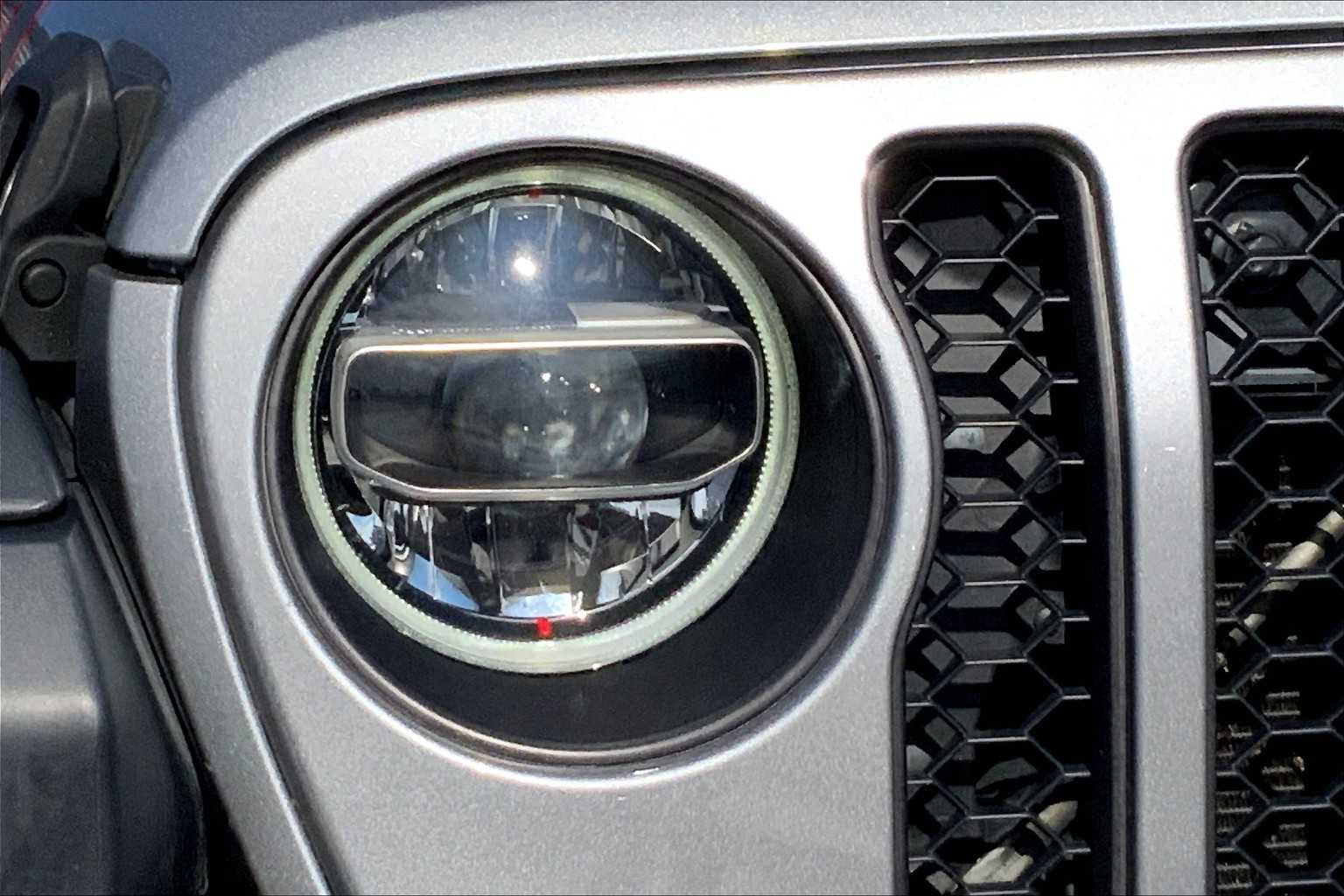 2021 Jeep Gladiator Rubicon photo 22