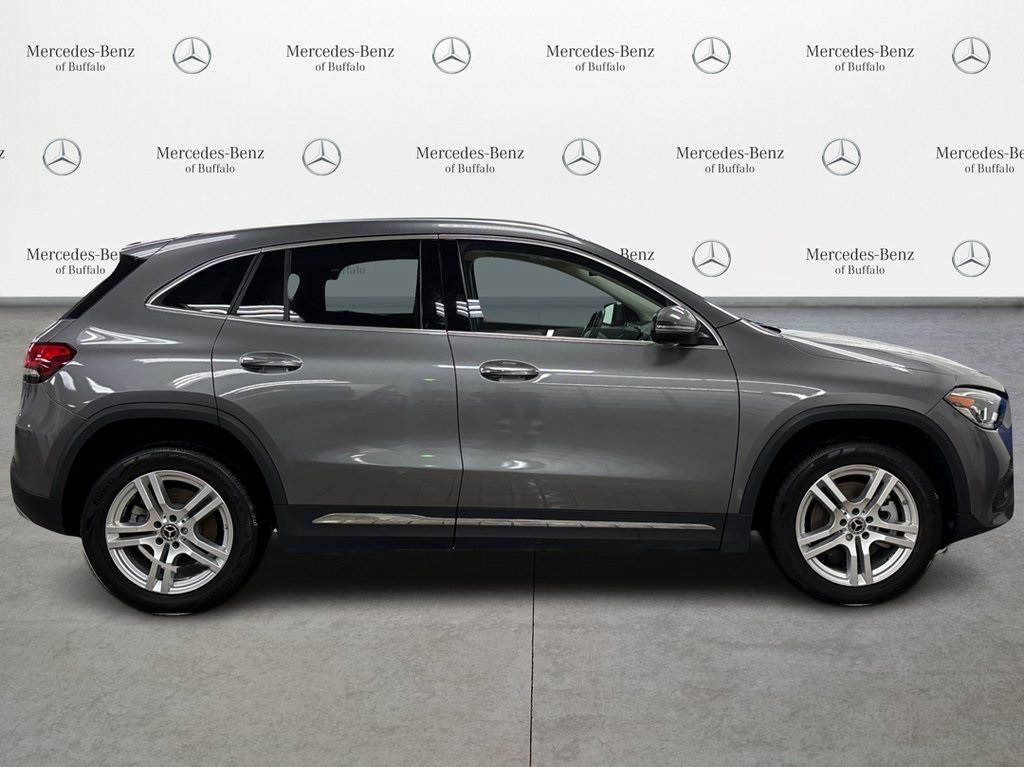 2023 Mercedes Benz GLA 250 4MATIC photo 4