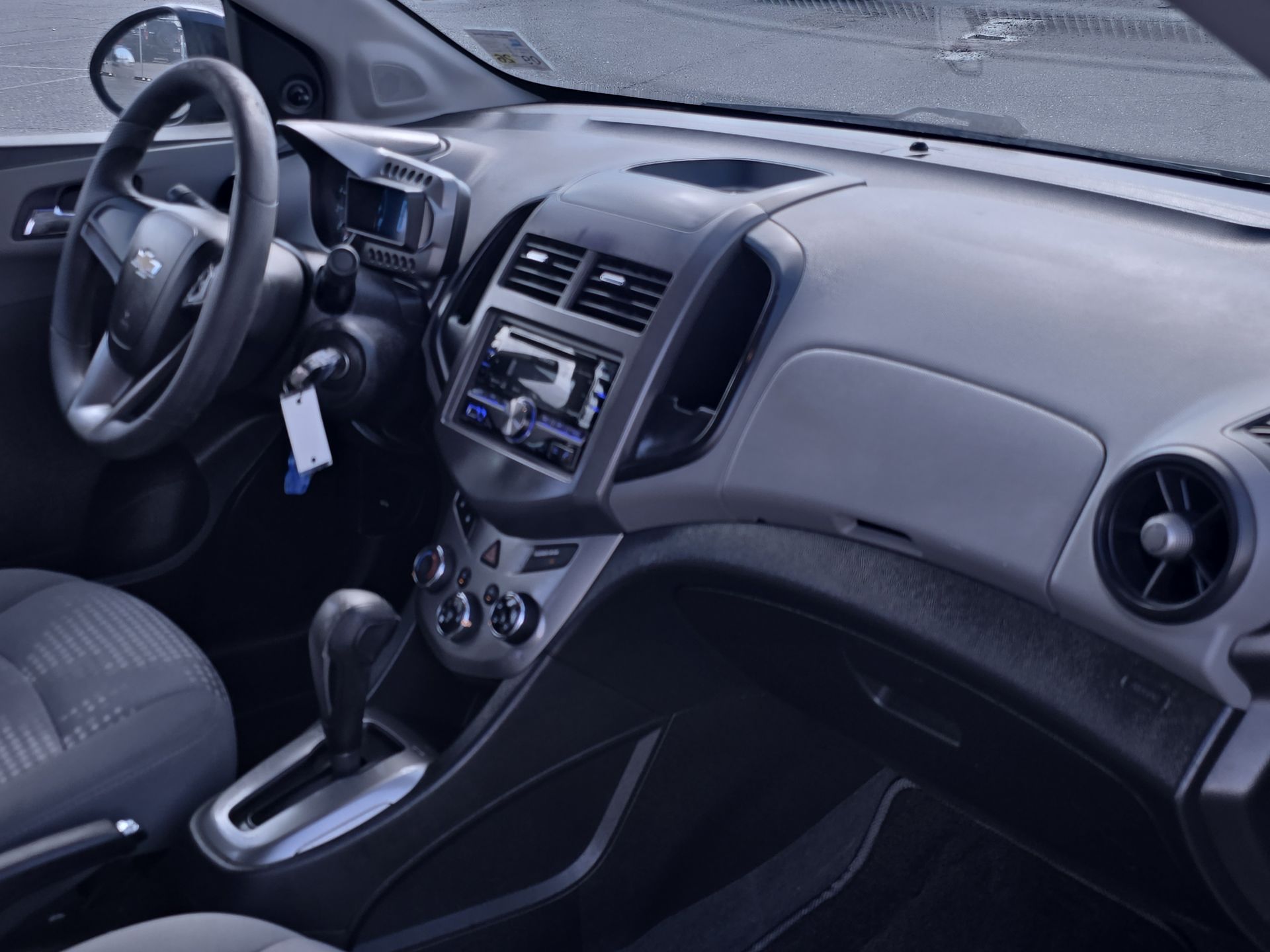 2013 Chevrolet Sonic LS photo 24