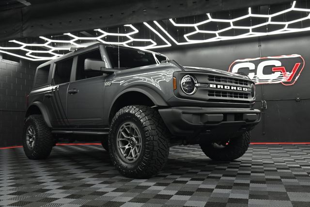 2025 Ford Bronco 4-Door Base
