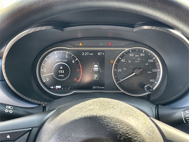 2025 Nissan Versa 1.6 photo 3