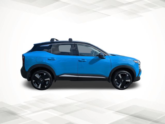 2025 Nissan Kicks SR photo 3