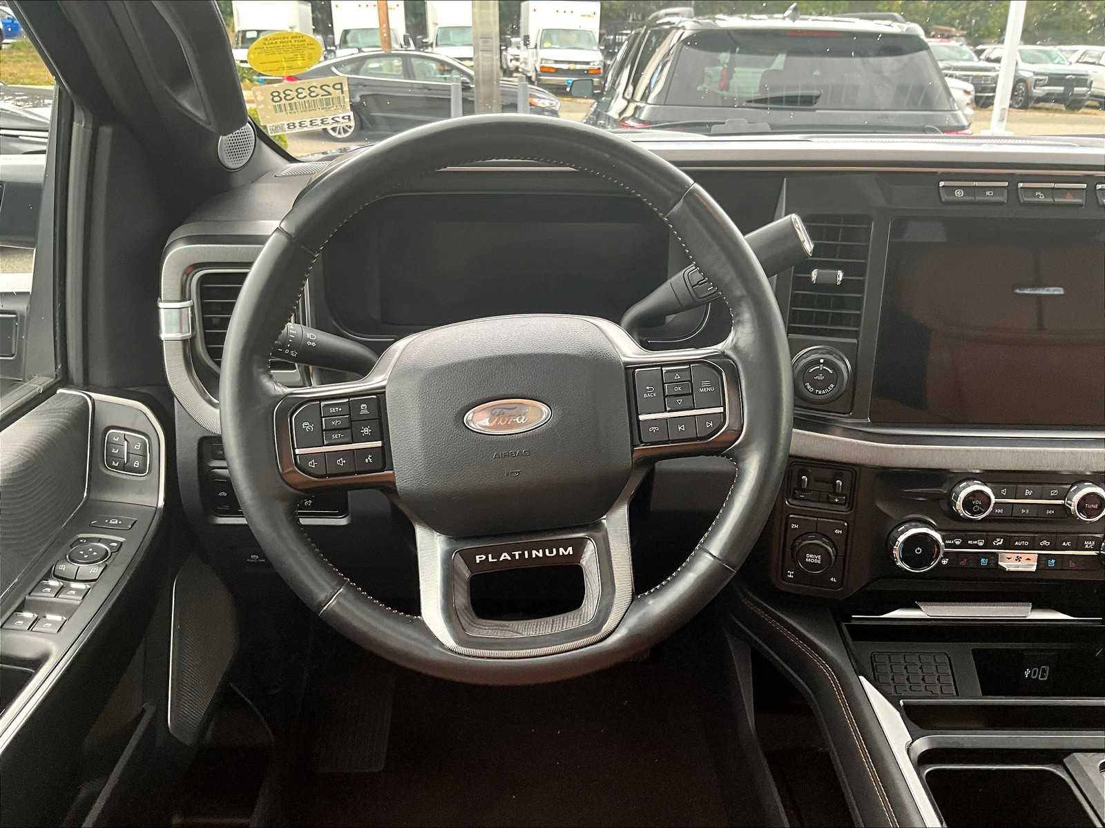 2024 Ford F-250 Platinum photo 16