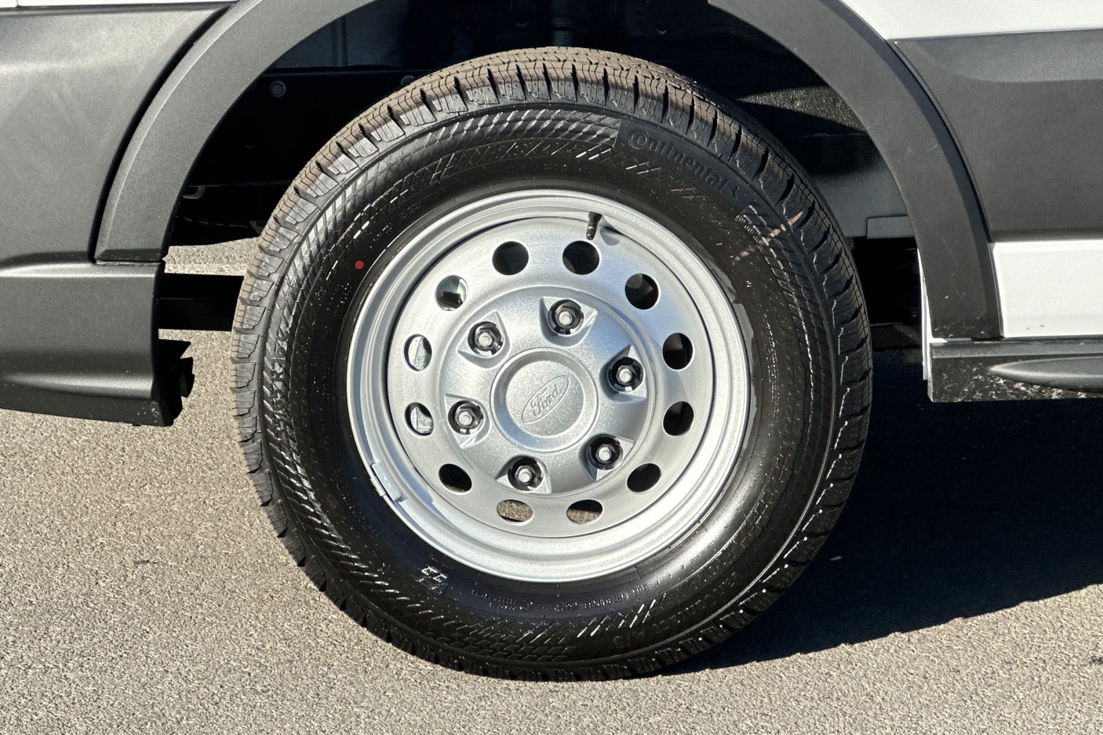 2024 Ford Transit Cargo Van photo 17