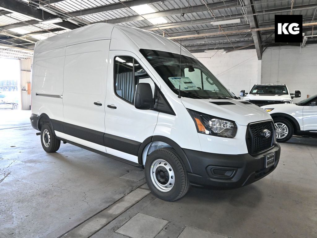 2026 Ford Transit Base's photo