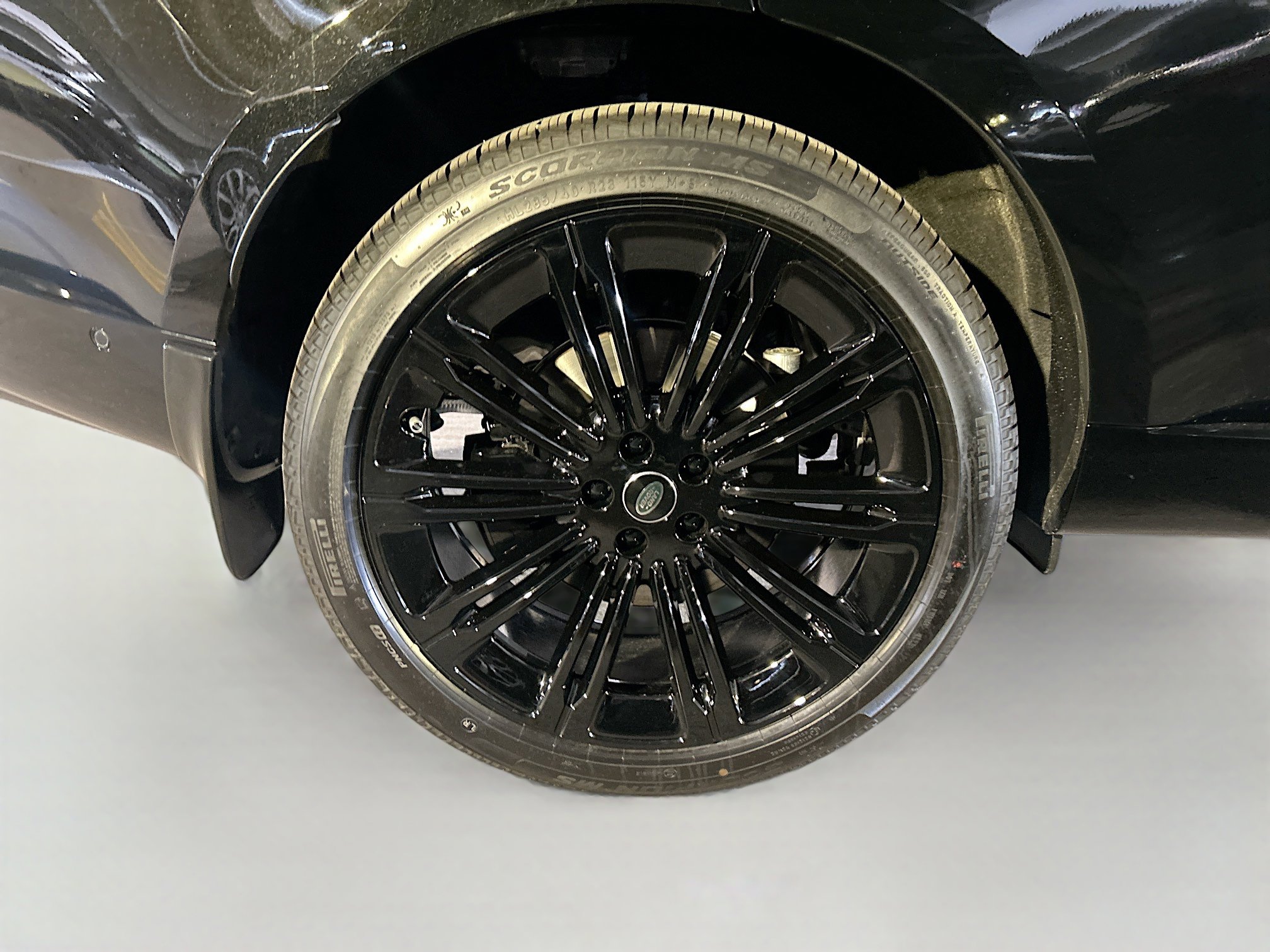 2025 Land Rover Range Rover SE photo 26