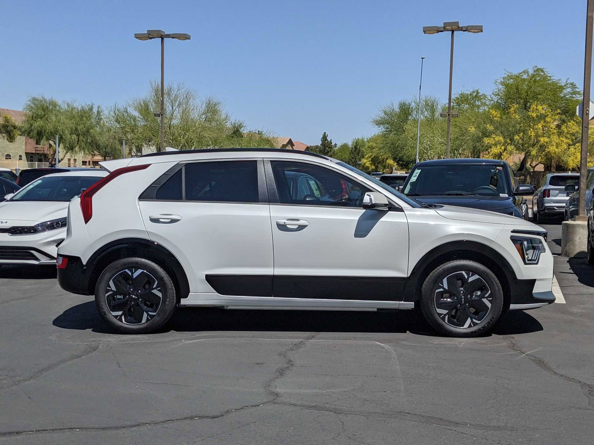 2023 Kia Niro EV Wind photo 2