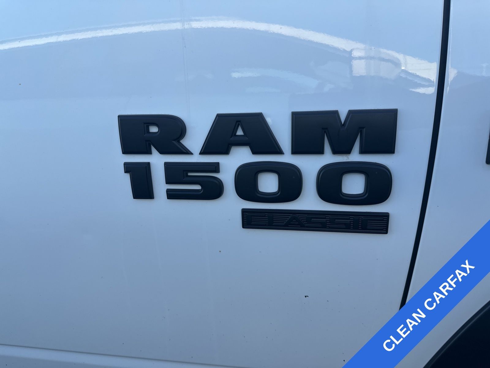 2020 Ram 1500 Classic Warlock photo 3