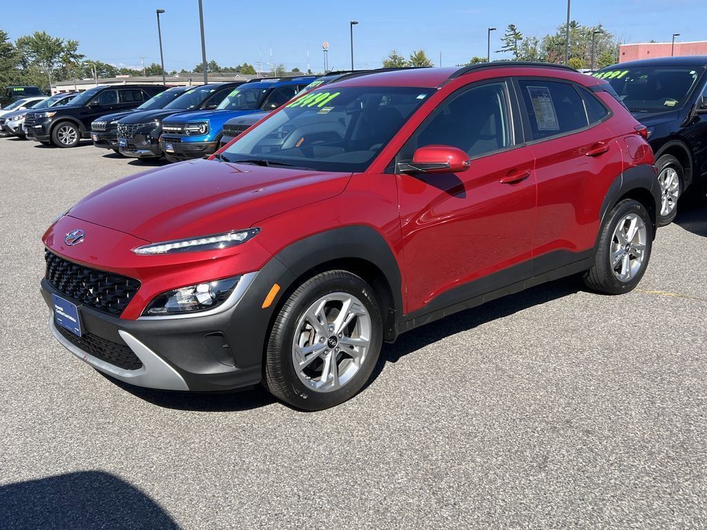 2023 Hyundai Kona SEL photo 2