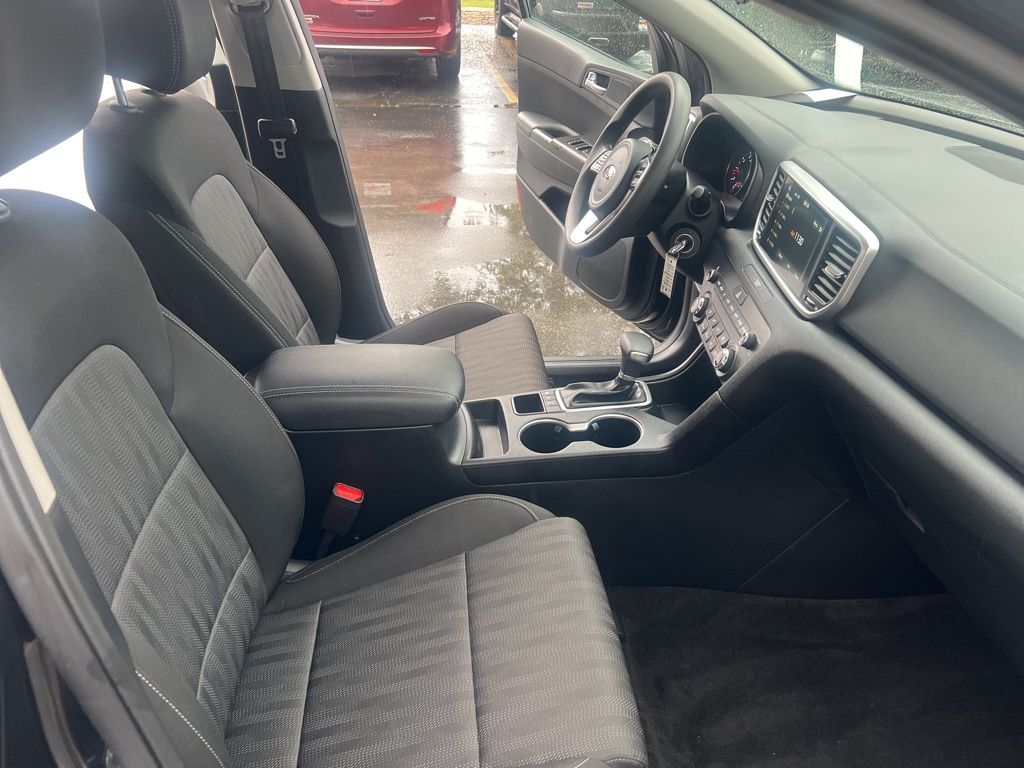 2020 Kia Sportage LX photo 19