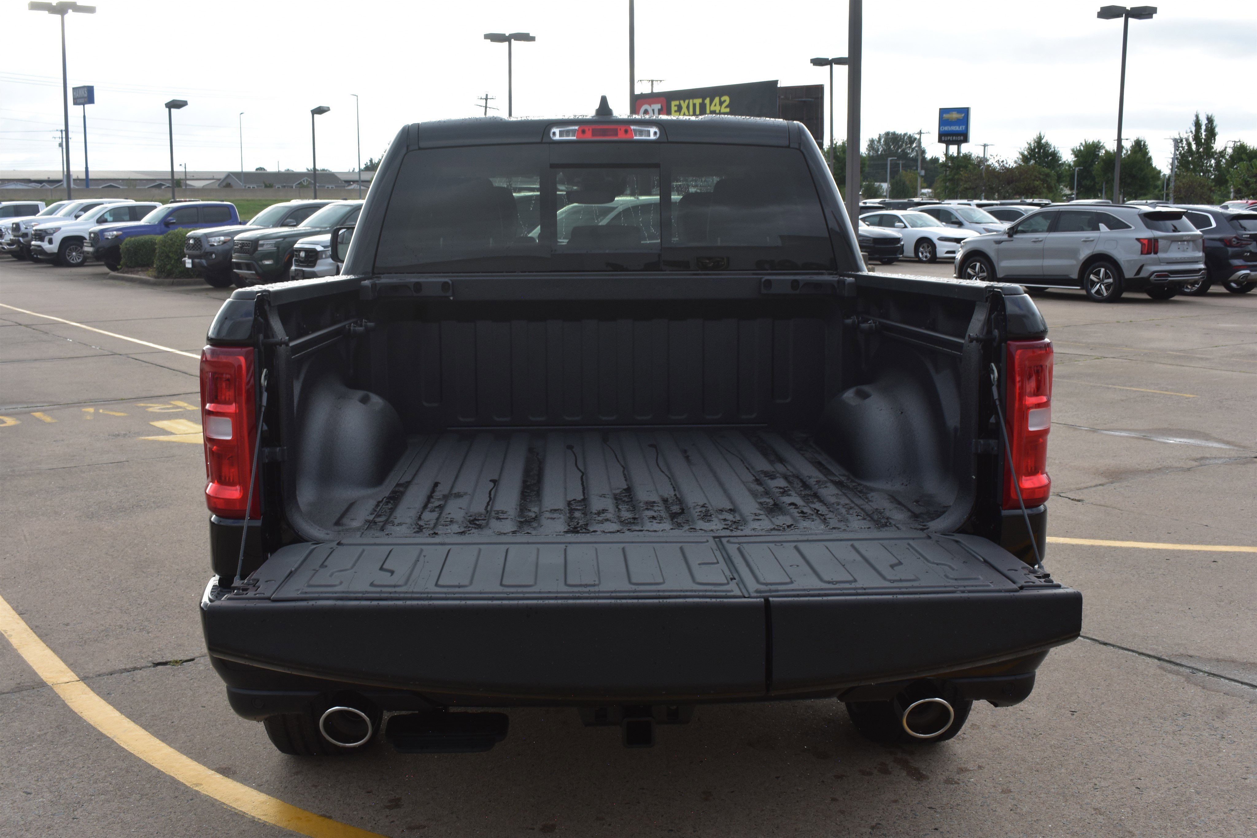 2026 Ram 1500 Laramie photo 8