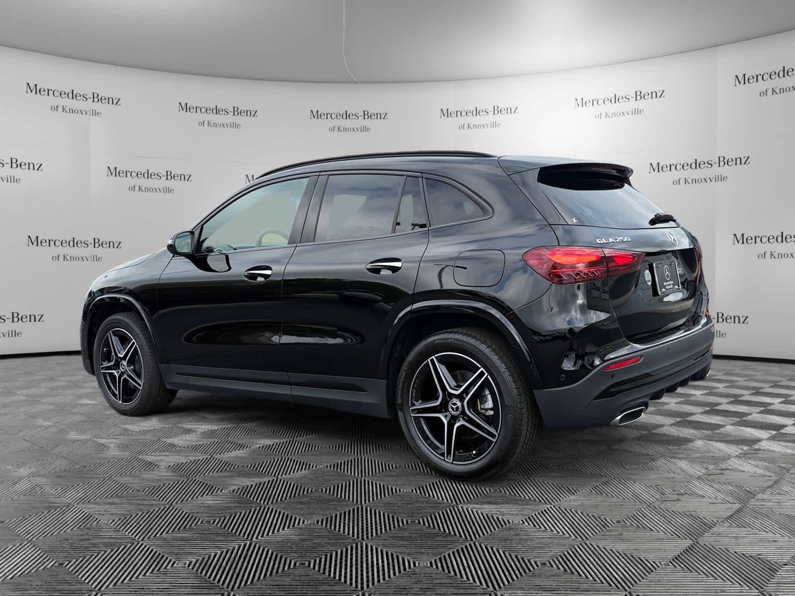 2024 Mercedes Benz GLA 250 4MATIC photo 3