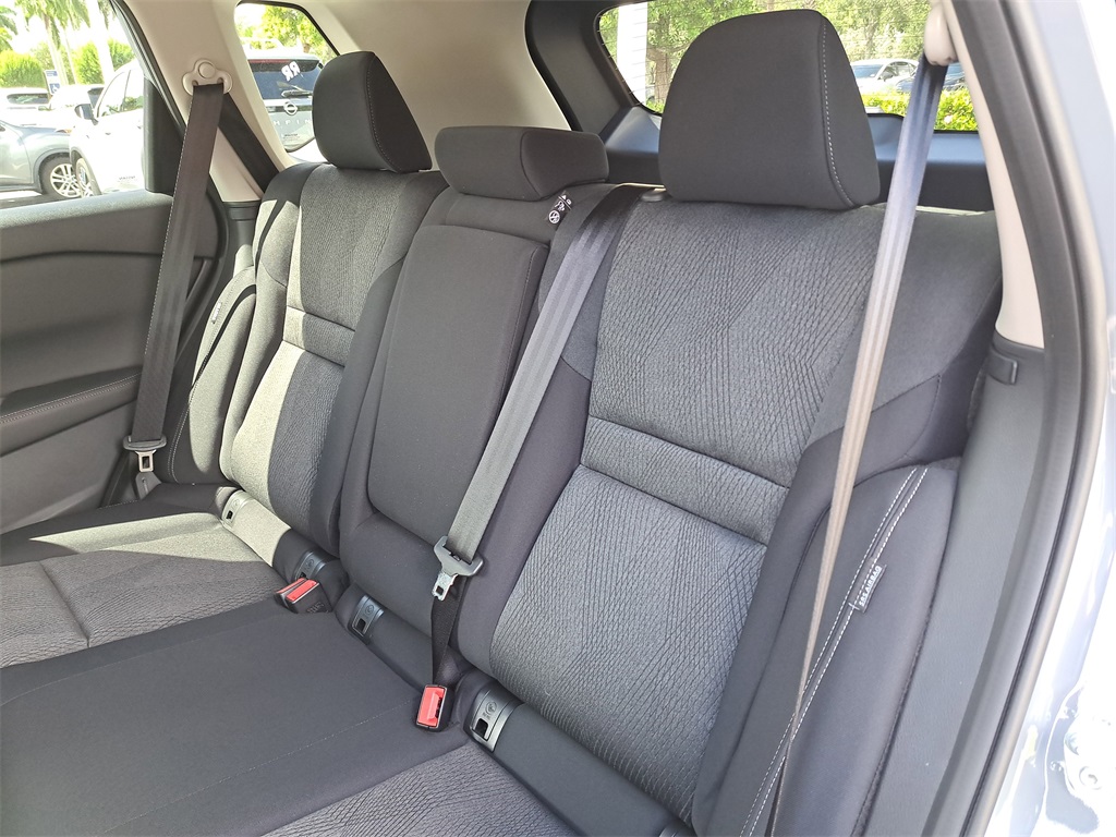 2026 Nissan Rogue SV photo 13