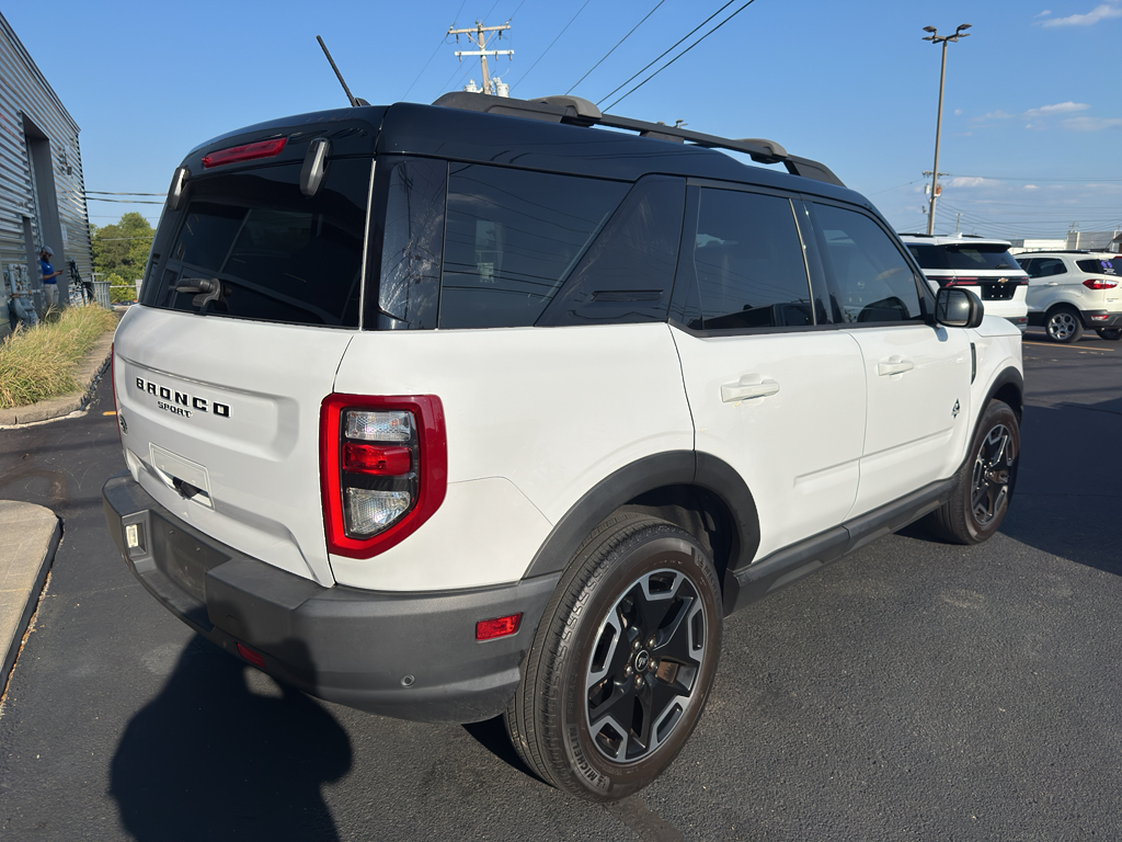 2021 Ford Bronco Sport Outer Banks photo 3