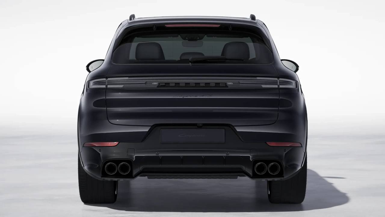 2026 Porsche Cayenne GTS photo 8