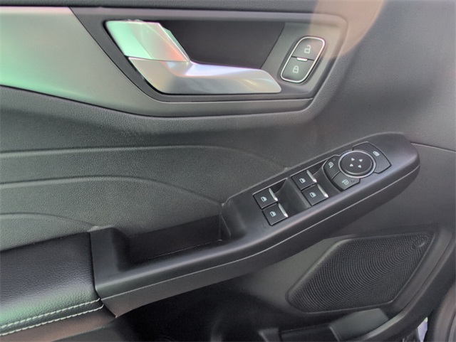 2025 Ford Escape Plug-In Hybrid Base photo 6