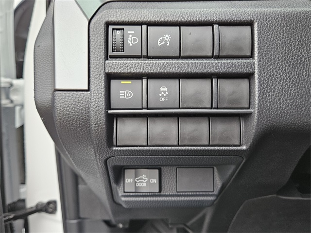 2025 Toyota Tacoma SR5 Double Cab photo 25