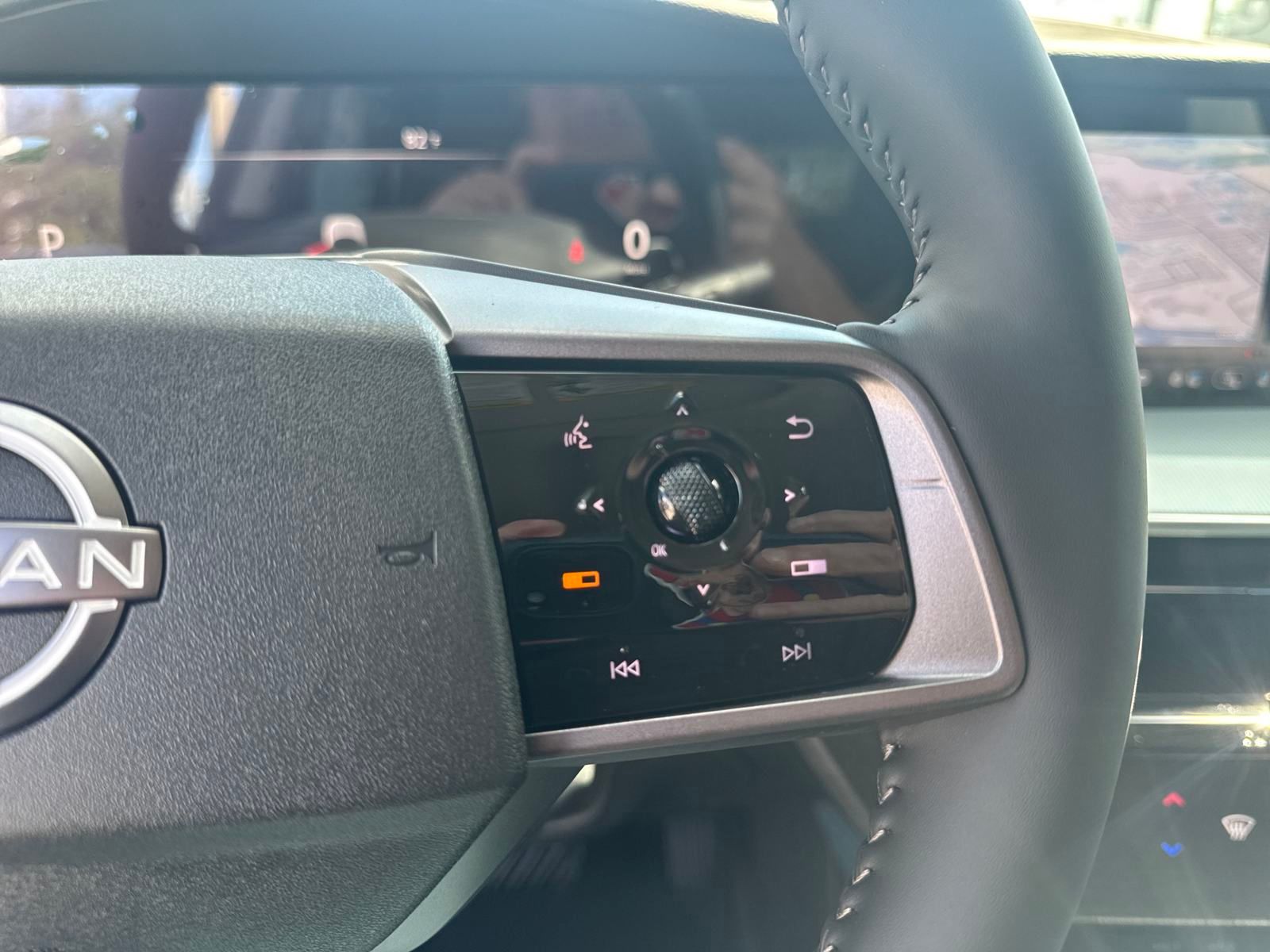 2025 Nissan Murano Platinum photo 17