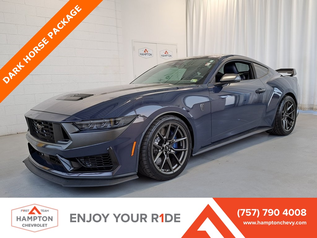 2024 Ford Mustang Dark Horse's photo