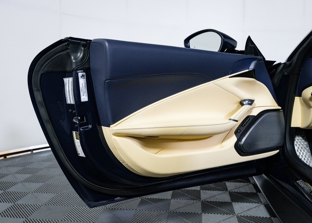 2024 Ferrari Roma Base photo 19
