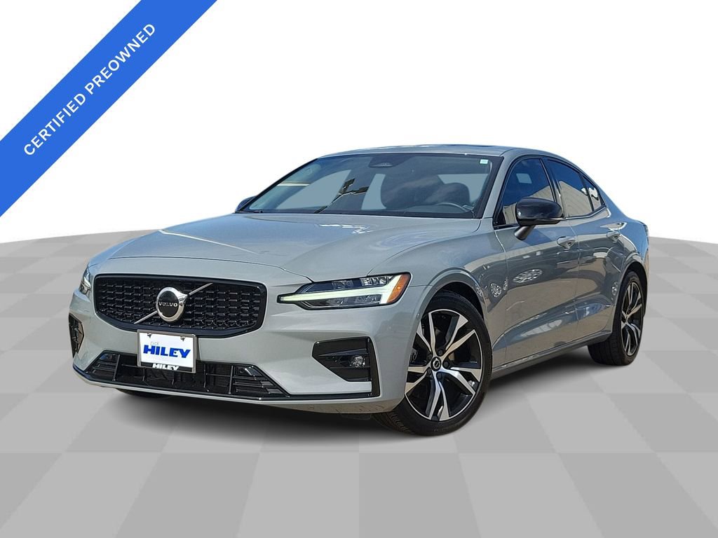 2024 Volvo S60 Core's photo