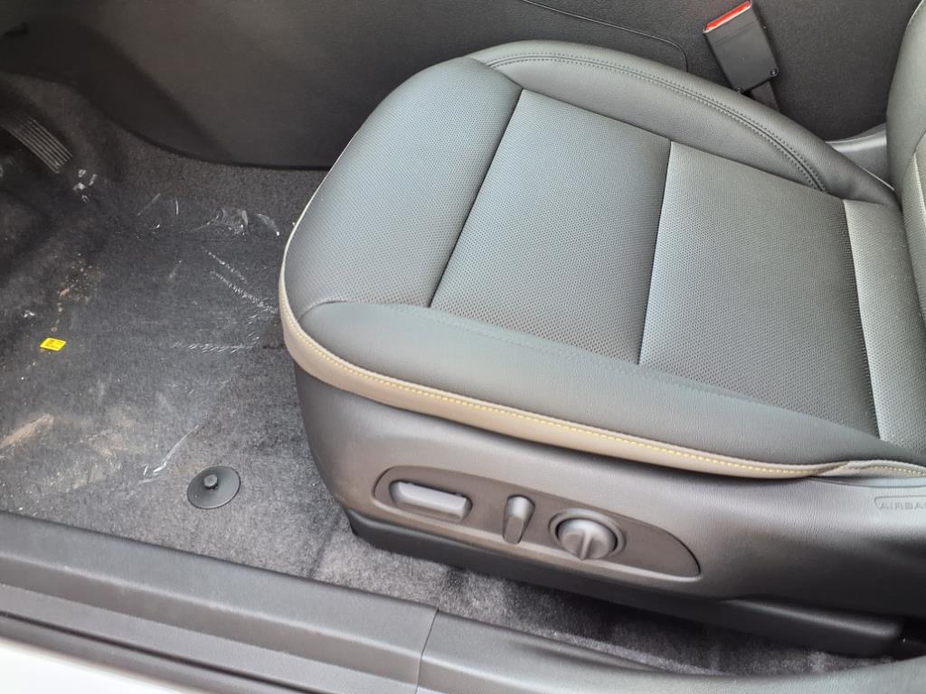 2025 Chevrolet Trax ACTIV photo 11