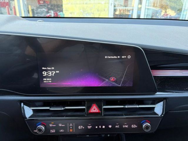 2024 Kia Niro EX photo 11
