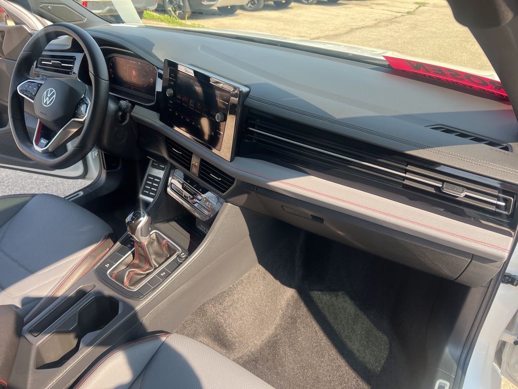 2025 Volkswagen Jetta GLI 2.0T Autobahn photo 15
