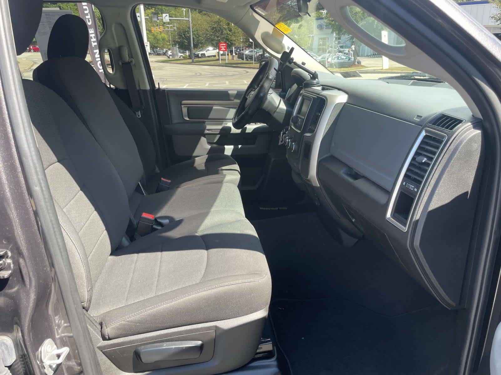 2020 Ram 1500 Classic Warlock photo 17