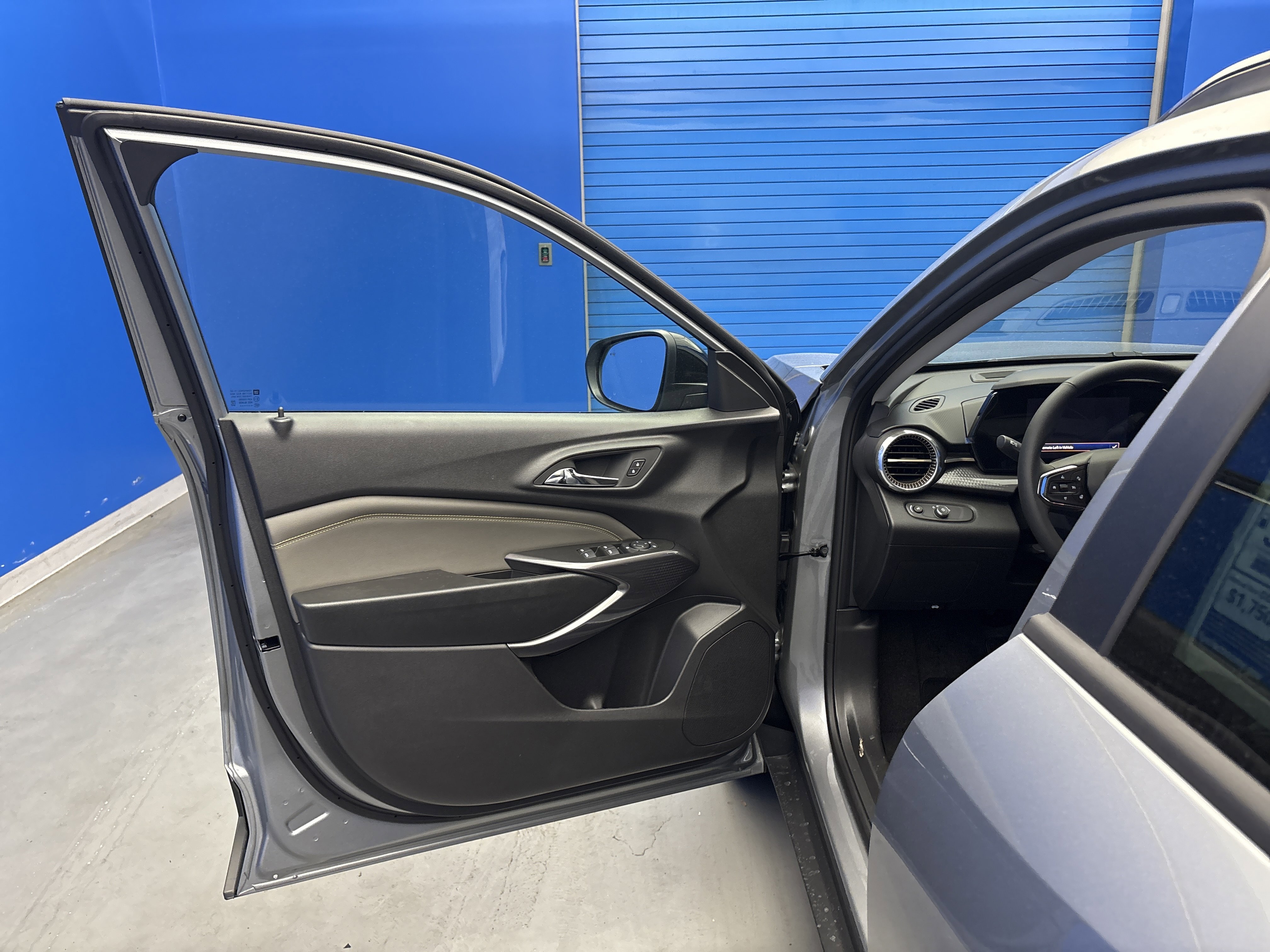 2025 Chevrolet Trax ACTIV photo 6