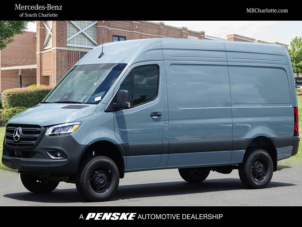 2025 Mercedes-Benz Sprinter Cargo Van Base's photo