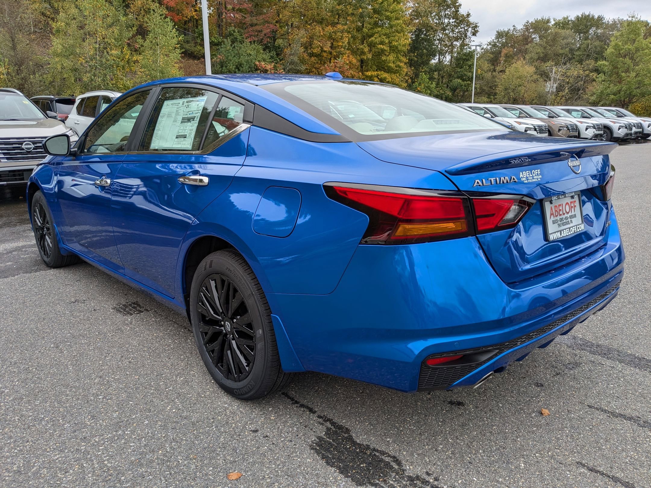 2025 Nissan Altima SV photo 4