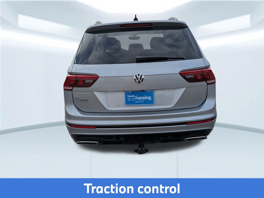 2020 Volkswagen Tiguan SE R-Line Black photo 4