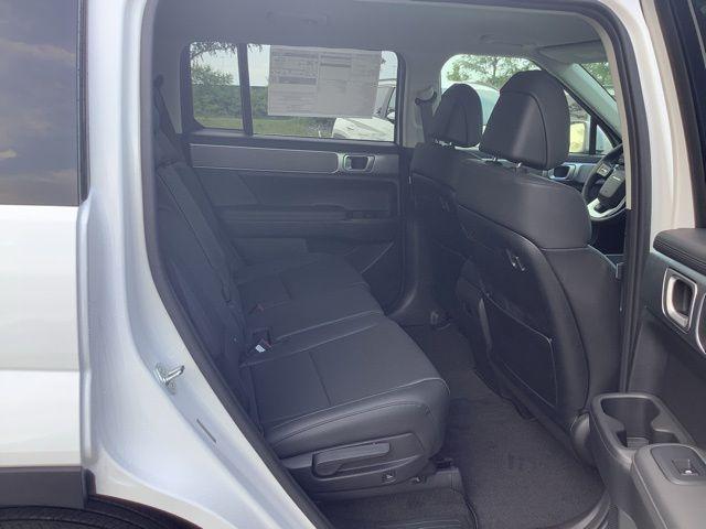 2026 Hyundai Santa Fe SEL photo 12
