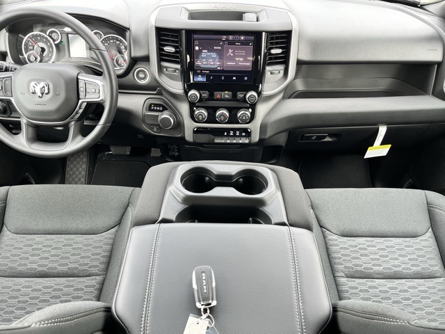 2025 Ram 1500 Tradesman photo 6