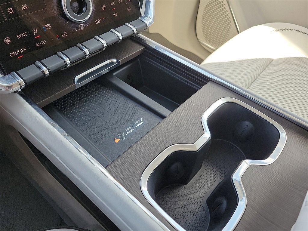 2024 Gmc Acadia Denali photo 25