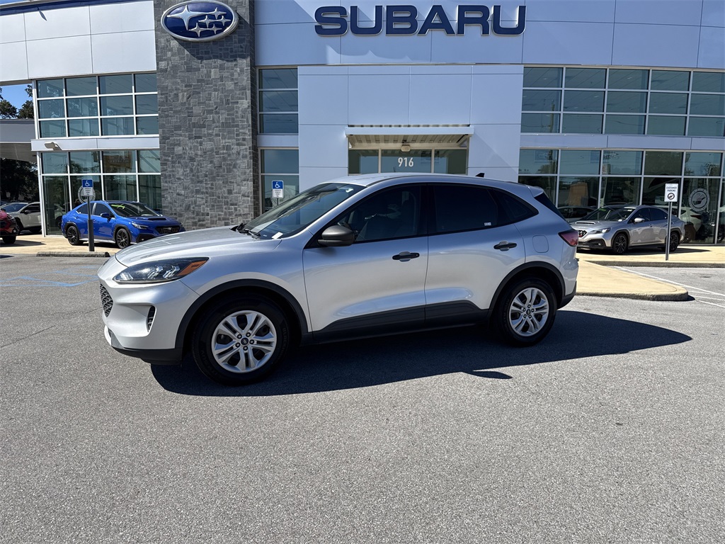 2020 Ford Escape S photo 2