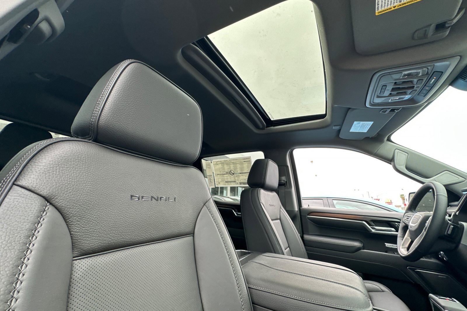 2025 Gmc Sierra 1500 Denali photo 14