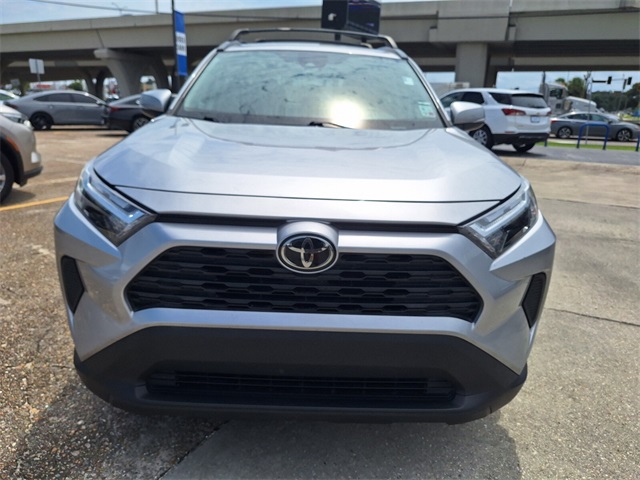 2022 Toyota RAV4 XLE photo 5