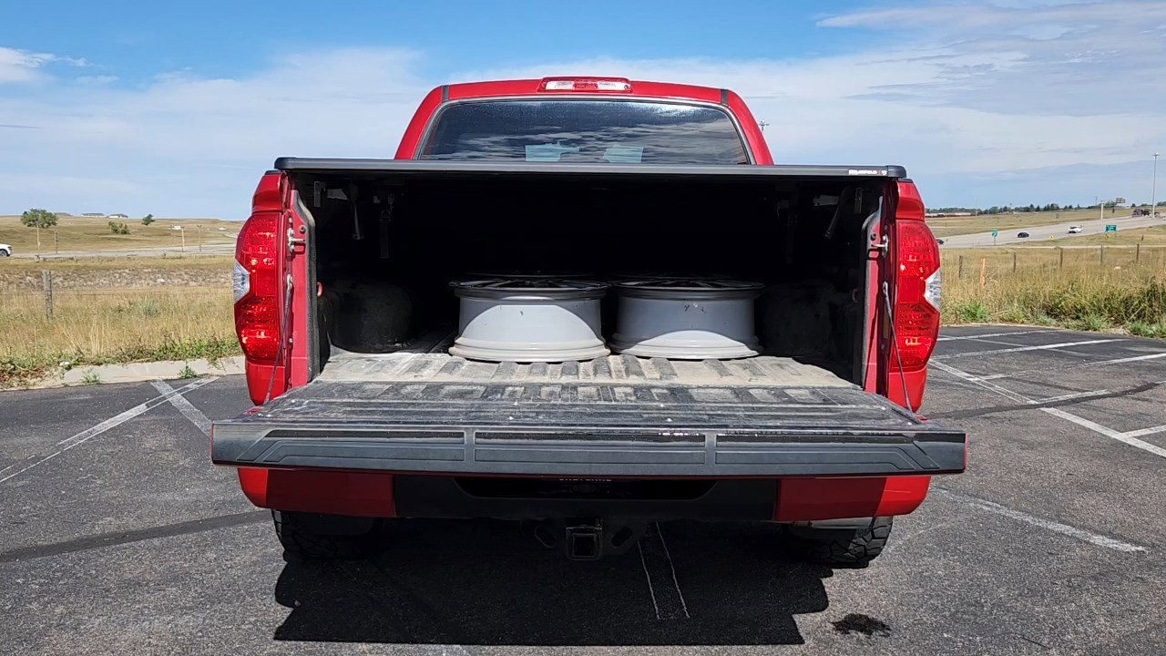 2018 Toyota Tundra SR5 photo 18