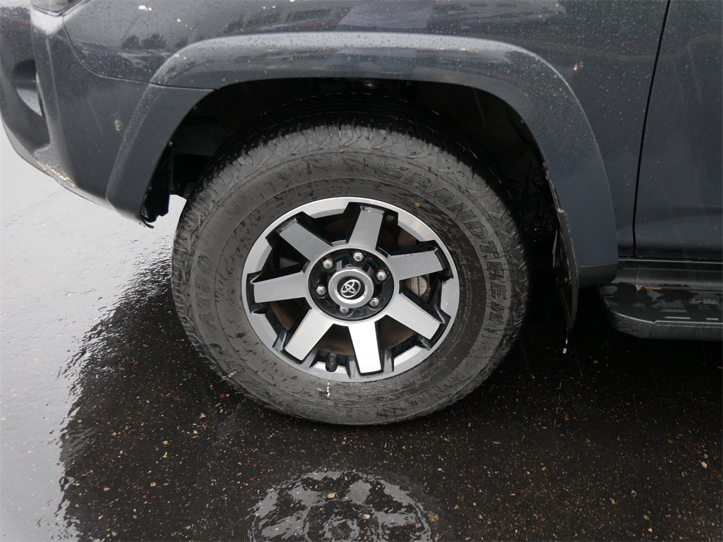 2024 Toyota 4Runner TRD Off-Road Premium photo 8