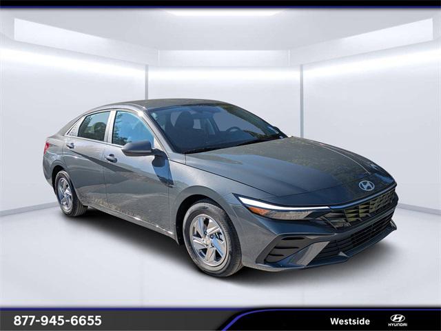 2026 Hyundai Elantra SE's photo