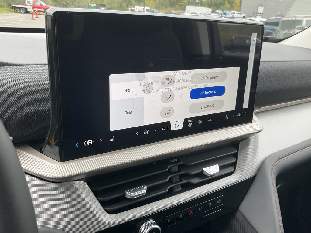 2026 Ford Explorer photo 3