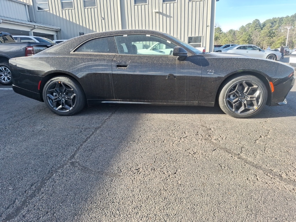 2025 Dodge Charger R/T photo 4