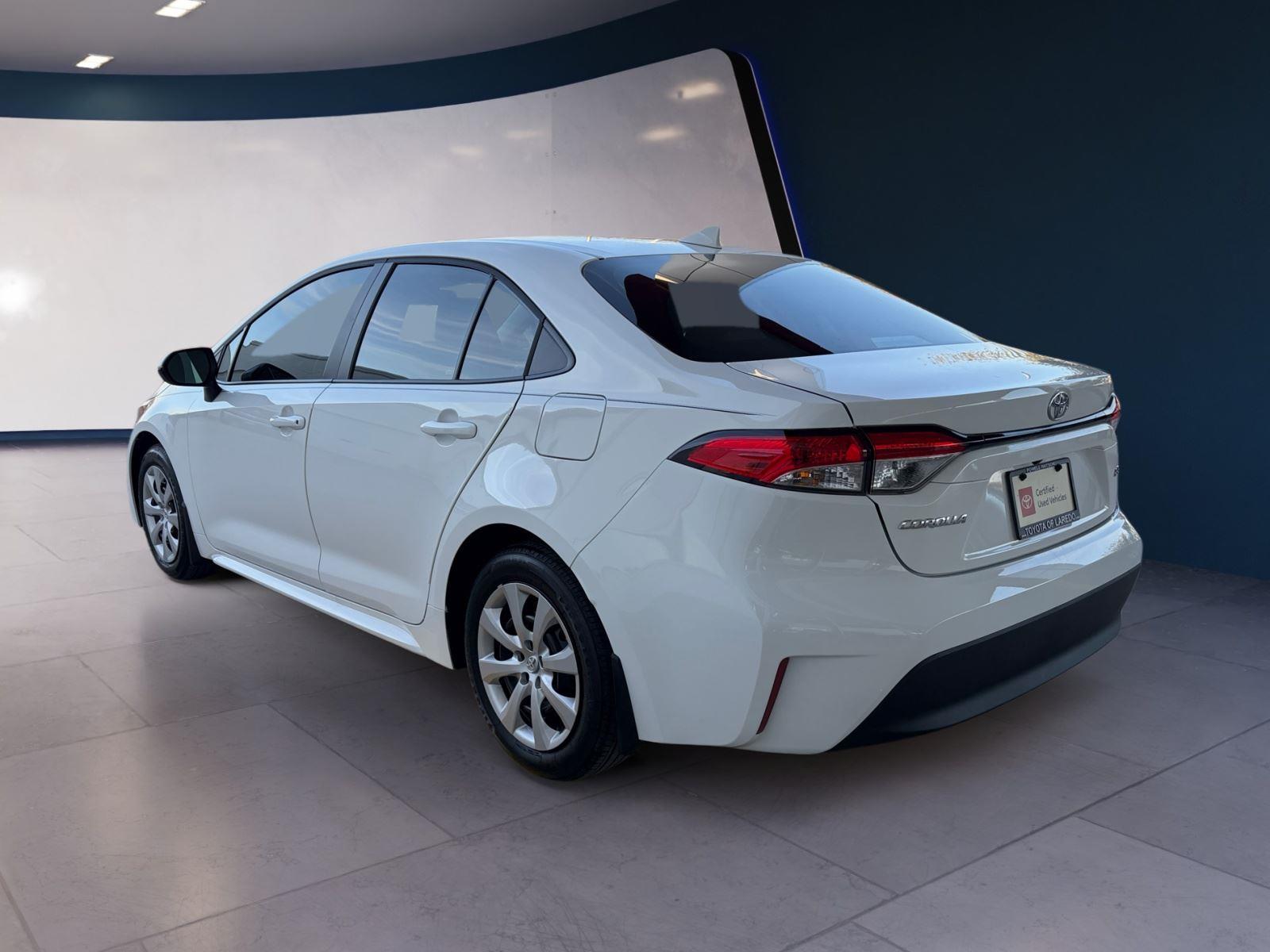 2026 Toyota Corolla LE photo 3