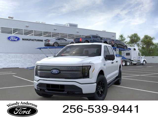 2025 Ford F-150 Lightning XLT photo 2